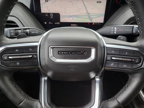 Used 2025 GMC Yukon Denali image 24