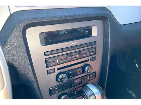 Used 2013 Ford Mustang Premium RWD image 22