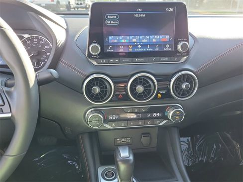 Used 2023 Nissan Sentra SR w/ SR Premium Package image 8