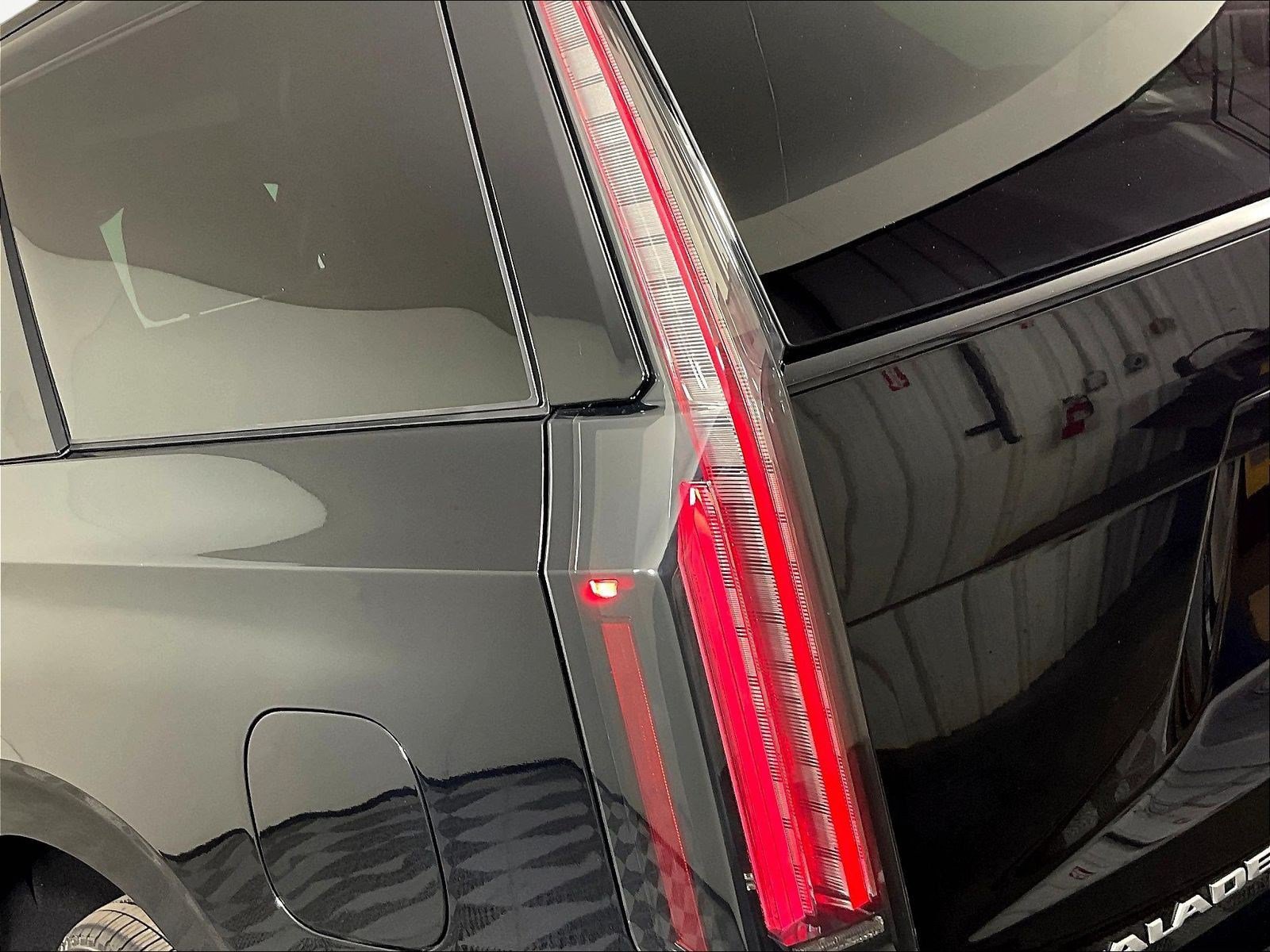 New 2027 Cadillac Escalade V AWD/4WD image 17