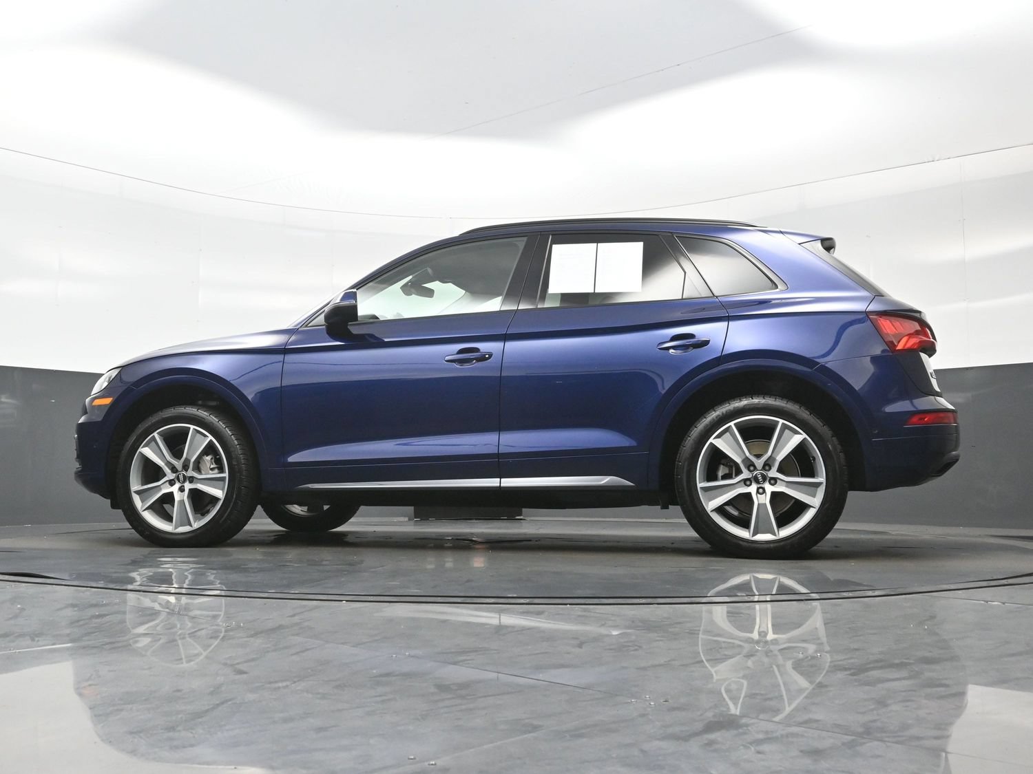 Used 2020 Audi Q5 Prestige w/ Prestige Package AWD/4WD image 30