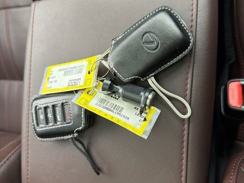 Used 2020 Lexus RX 450h AWD w/ Luxury Package image 36