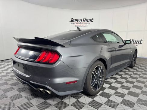 Used 2022 Ford Mustang GT Premium RWD image 7