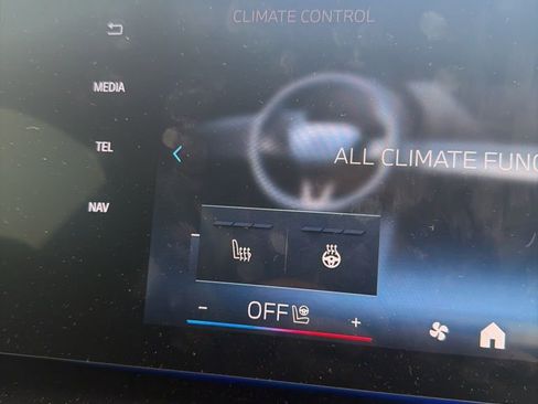 New 2025 BMW X1 xDrive28i w/ Technology Package image 31