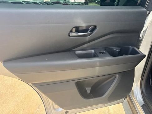 Used 2024 Nissan Pathfinder S AWD/4WD image 19