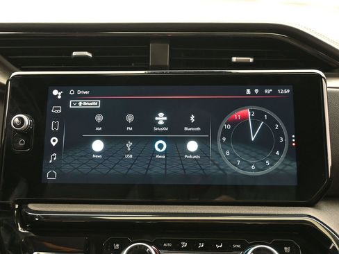 Used 2023 GMC Sierra 1500 AT4 w/ Technology Package AWD/4WD image 34