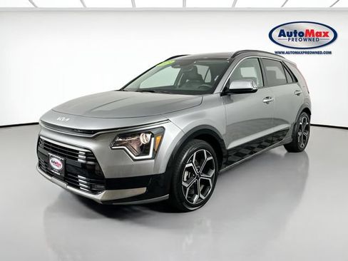 Used 2023 Kia Niro EX Touring FWD image 5