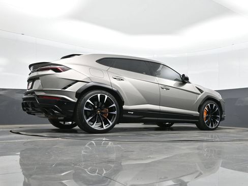 Used 2023 Lamborghini Urus S AWD/4WD image 38