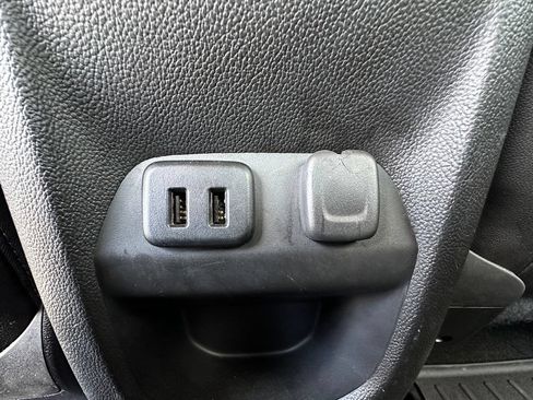 Used 2016 Chevrolet Colorado Z71 AWD/4WD image 25