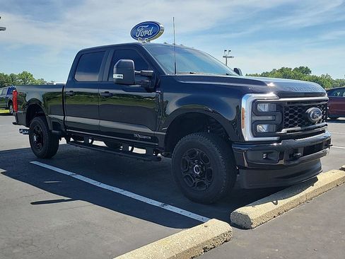 Used 2026 Ford F250 XL w/ STX Appearance Package AWD/4WD image 2