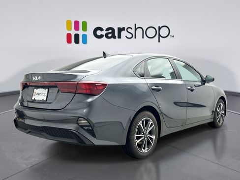 Used 2023 Kia Forte LXS w/ LXS Technology Package FWD image 5