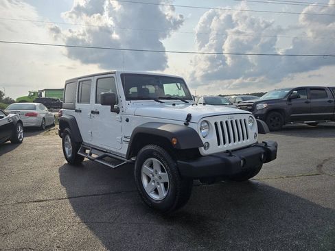 Used 2017 Jeep Wrangler Unlimited Sport w/ Quick Order Package 24S AWD/4WD image 3