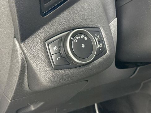 Used 2019 Ford Escape Titanium FWD image 16