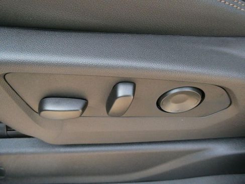 New 2026 Chevrolet Suburban High Country AWD/4WD image 19