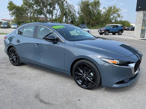 Used 2025 MAZDA MAZDA3 s AWD/4WD image 10