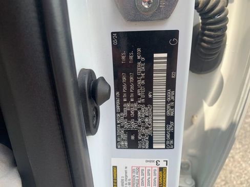 Used 2024 Toyota 4Runner SR5 Premium w/ Moonroof Package AWD/4WD image 36