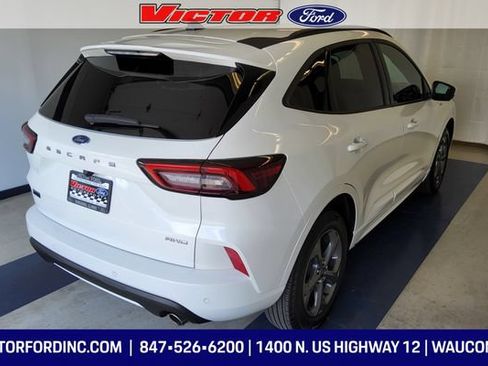 Used 2024 Ford Escape ST-Line Select w/ Tech Pack #2 AWD/4WD image 3