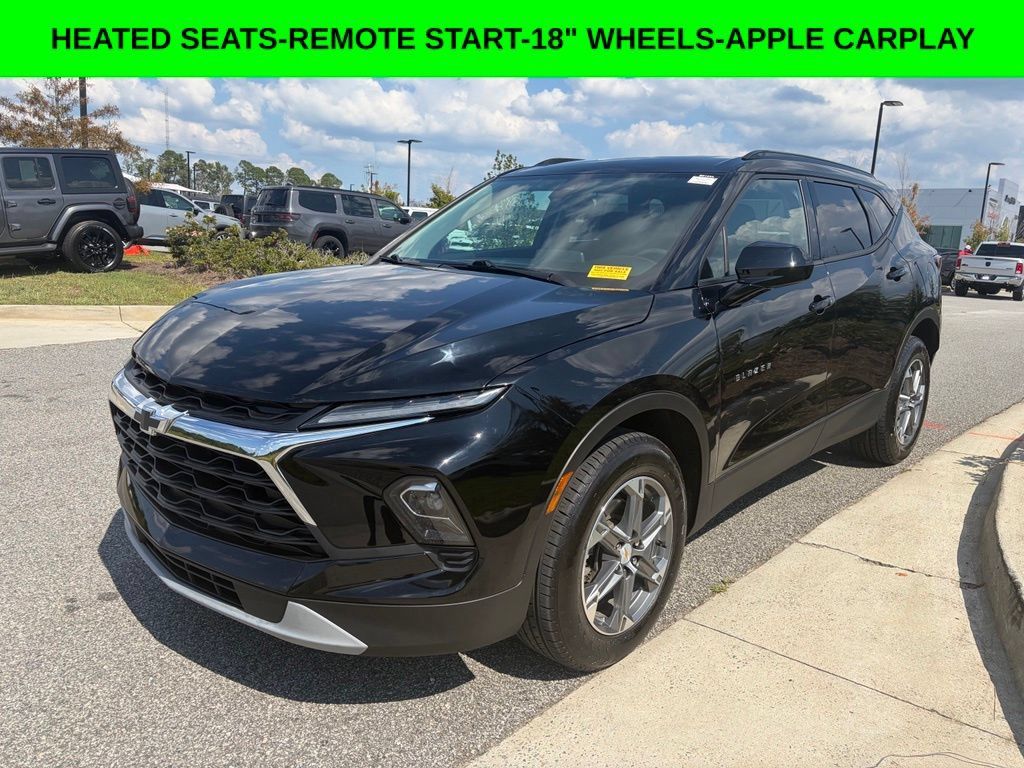 Used 2024 Chevrolet Blazer LT w/ Convenience Package FWD image 1