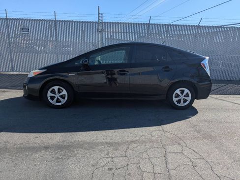 Used 2012 Toyota Prius Three w/ Solar Roof Pkg FWD image 2