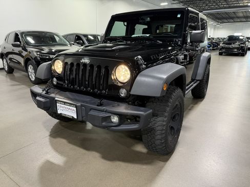 Used 2016 Jeep Wrangler Rubicon AWD/4WD image 3