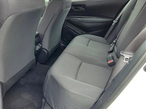 Used 2025 Toyota Corolla LE image 18