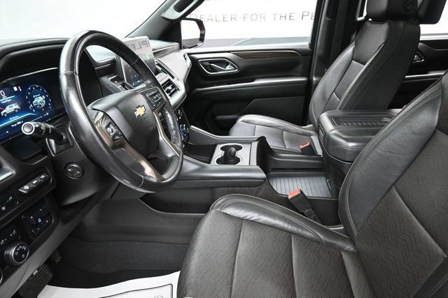 Used 2022 Chevrolet Suburban High Country AWD/4WD image 16