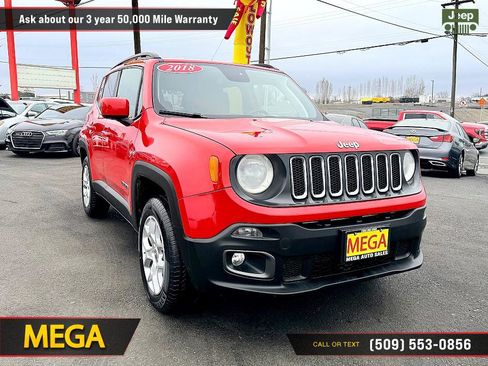 Used 2018 Jeep Renegade Latitude w/ Cold Weather Group image 5