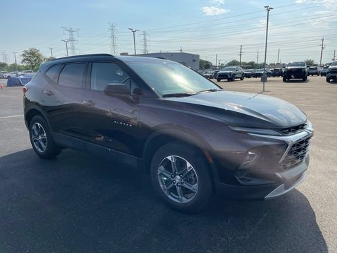 Used 2024 Chevrolet Blazer LT w/ Convenience Package AWD/4WD image 7