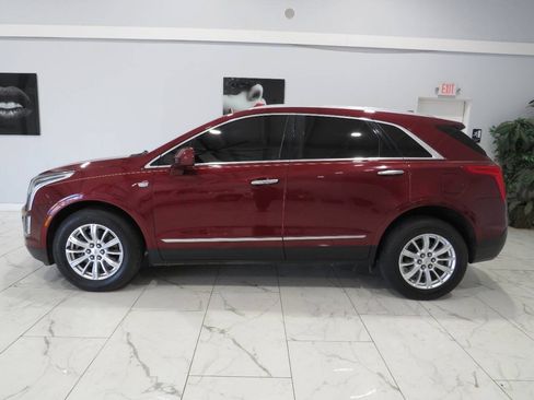 Used 2017 Cadillac XT5 FWD image 6