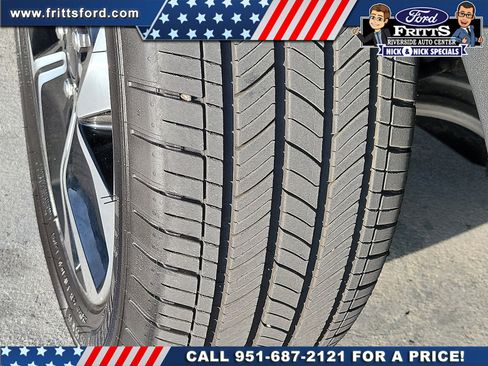 Certified 2025 Ford Mustang Mach-E Select image 19