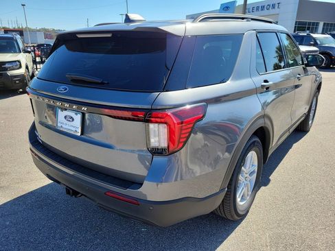 New 2026 Ford Explorer Active image 5
