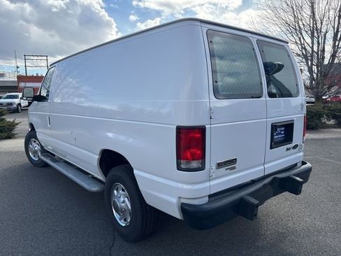 Used 2014 Ford E-250 and Econoline 250 w/ Power Group image 5