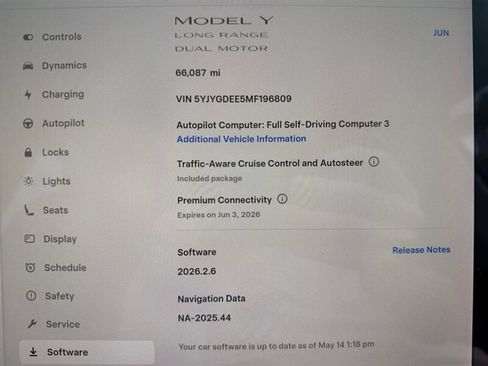 Used 2021 Tesla Model Y Long Range AWD/4WD image 17