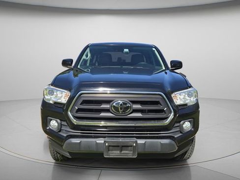 Used 2021 Toyota Tacoma SR5 RWD image 3