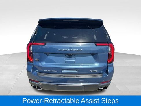 Used 2025 GMC Yukon XL Denali Ultimate w/ LPO, Floor Liner Package AWD/4WD image 10