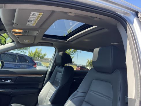 Used 2018 Honda CR-V Touring image 21