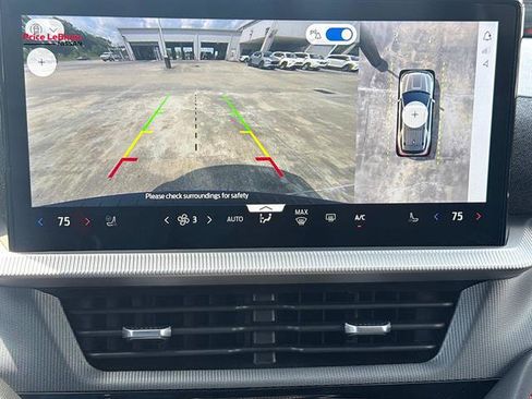 Used 2025 Ford Explorer ST-Line w/ ST-Line Street Pack AWD/4WD image 24