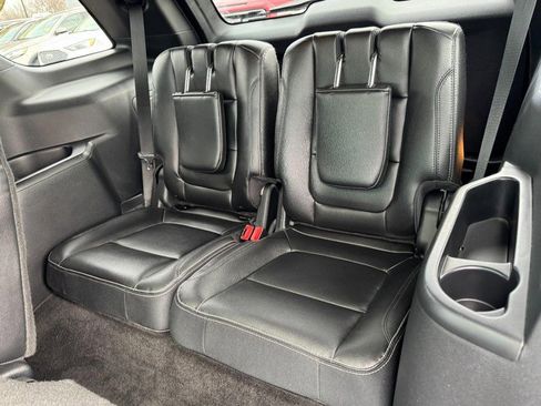 Used 2016 Ford Explorer Limited image 14
