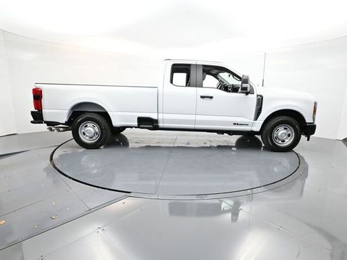 New 2026 Ford F350 XL w/ 360-Degree Camera Package RWD image 8