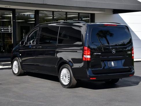 Used 2023 Mercedes-Benz Metris Passenger image 9