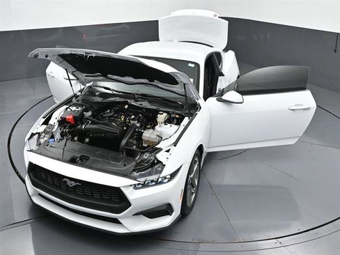 Certified 2025 Ford Mustang Coupe RWD image 45