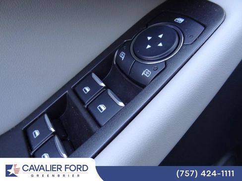 Used 2026 Ford Explorer Active w/ Active Comfort Package AWD/4WD image 16