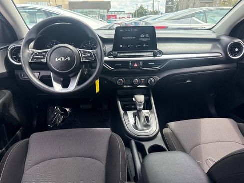 Used 2023 Kia Forte LXS image 13