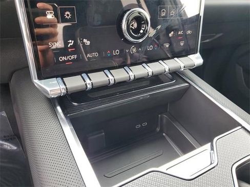 New 2026 GMC Sierra EV Elevation image 14