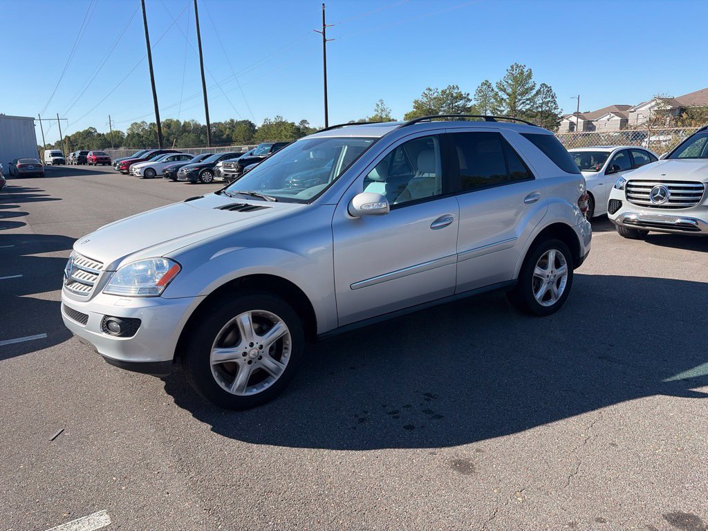 Used 2008 Mercedes-Benz ML 350 4MATIC image 3
