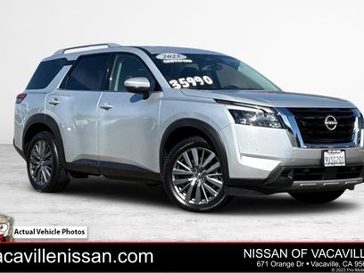 Used 2025 Nissan Pathfinder SL w/ SL Premium Package