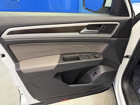 Certified 2023 Volkswagen Atlas SE AWD/4WD image 9