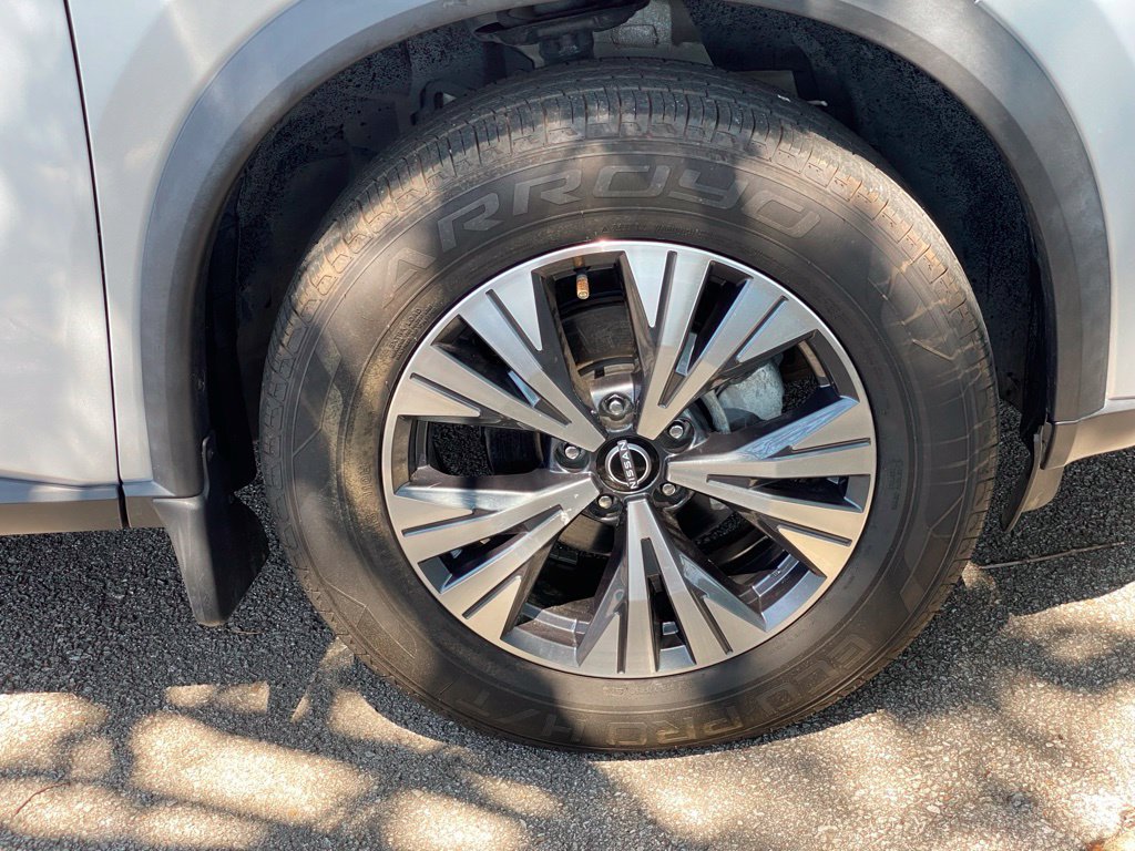 Used 2022 Nissan Rogue SV FWD image 45