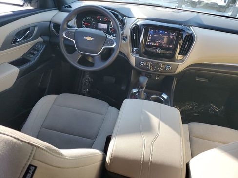 Used 2022 Chevrolet Traverse LS image 10