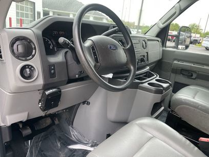 Used 2019 Ford E-450 and Econoline 450 Super Duty w/ Power Windows & Locks Group